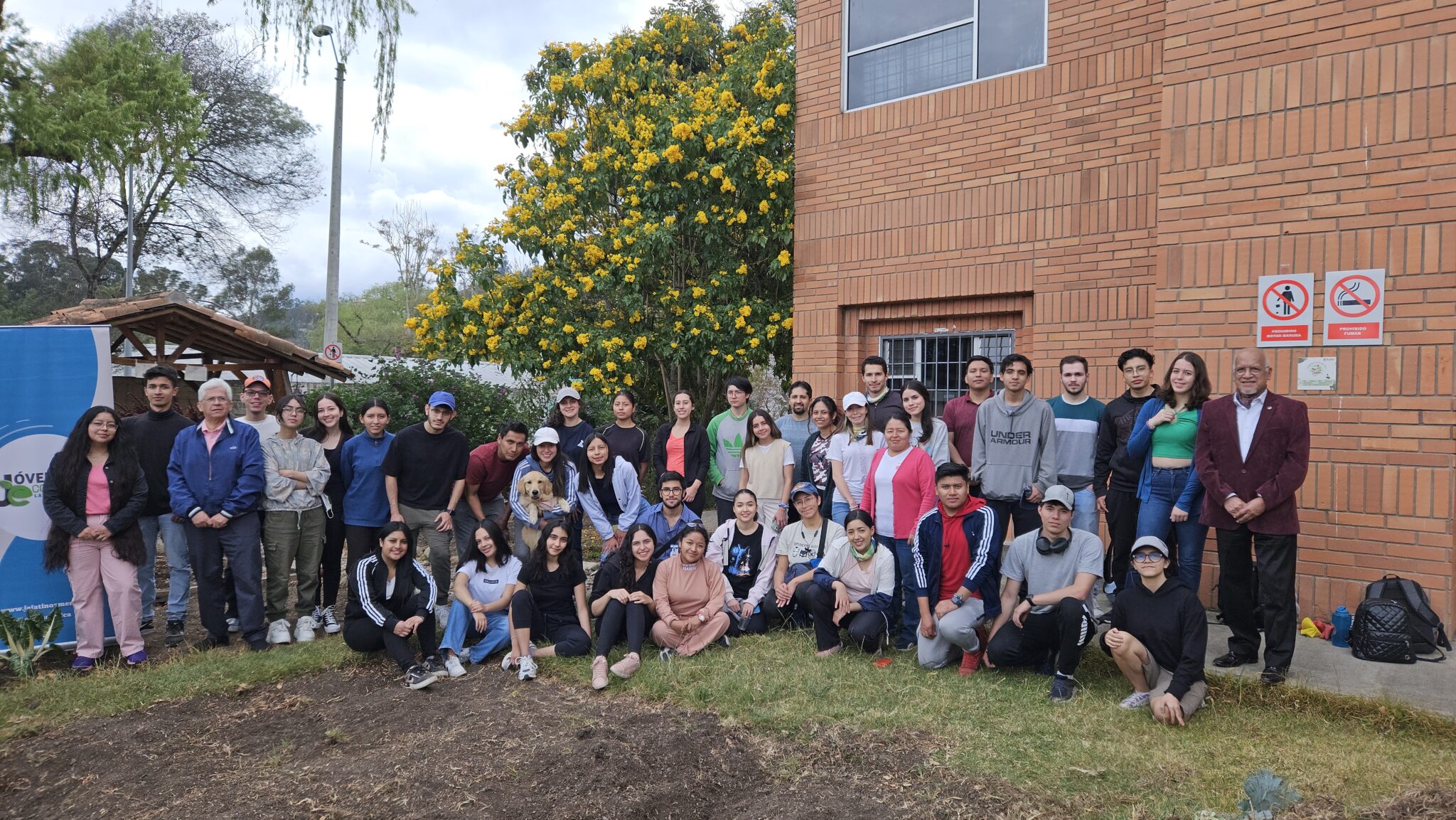 JE-EQUIPO JARDINES MEDICINALES